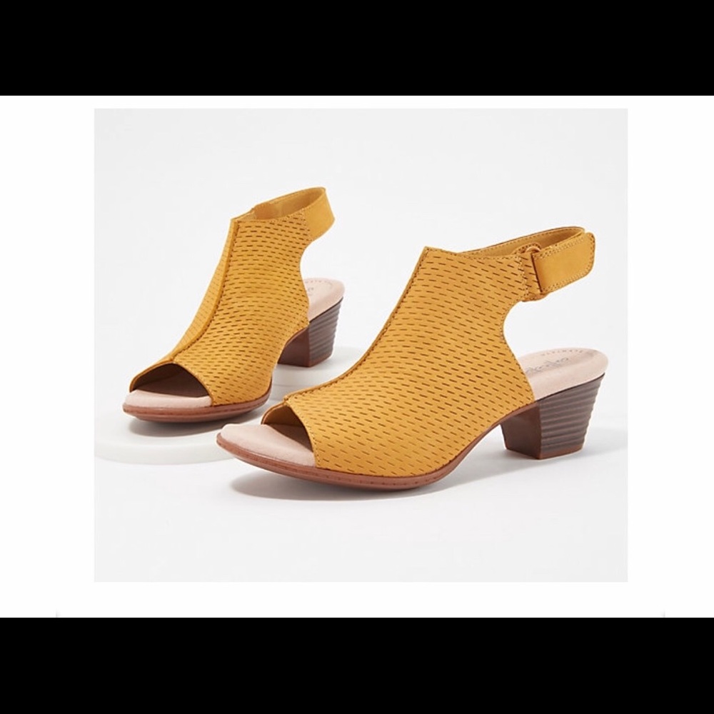 Clarks Leather heeled Sandals/ Valerie James
